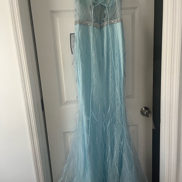 Bring the magic and beauty to prom in this b darling long fitted prom dress. - Picture 3 of 8